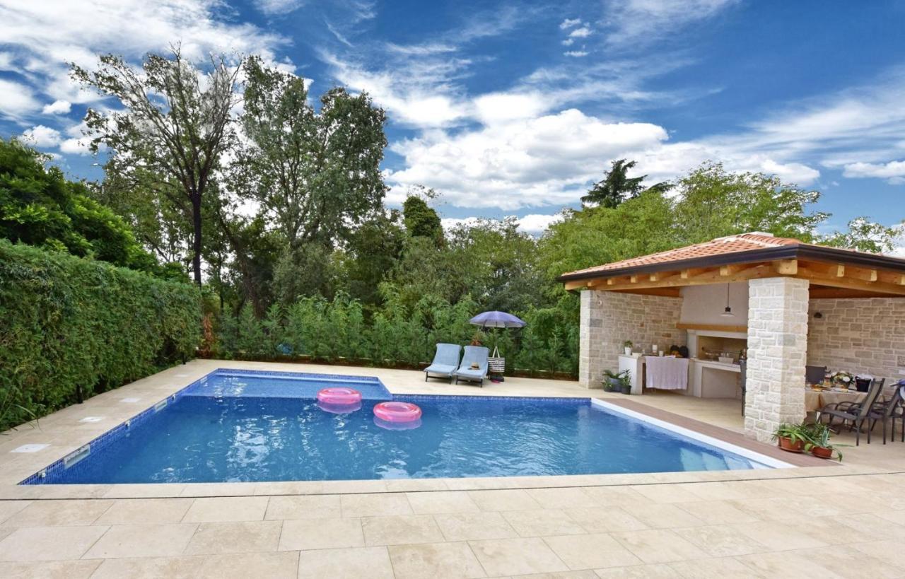 Apartments House Anna For Max 13 Persons In Porec, Pet Friendly Dış mekan fotoğraf