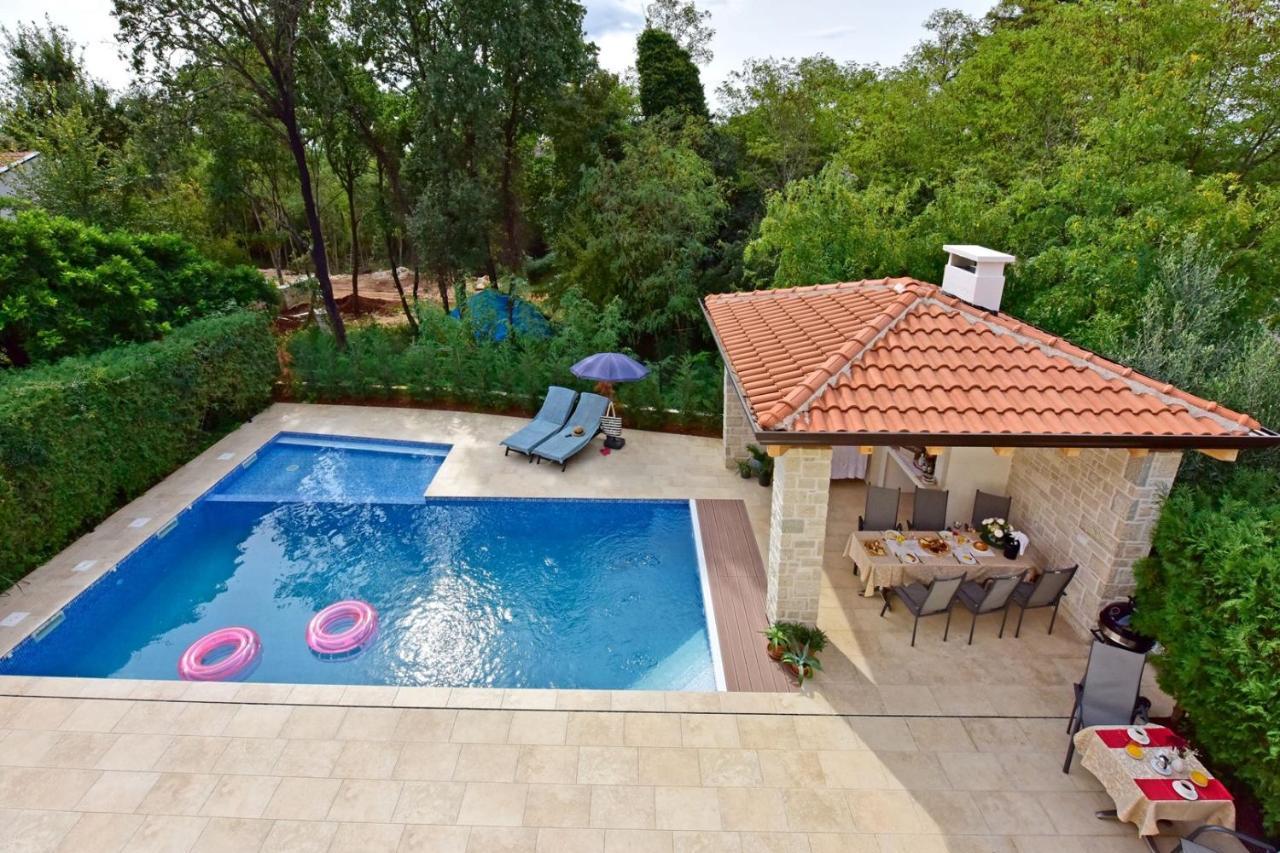 Apartments House Anna For Max 13 Persons In Porec, Pet Friendly Dış mekan fotoğraf