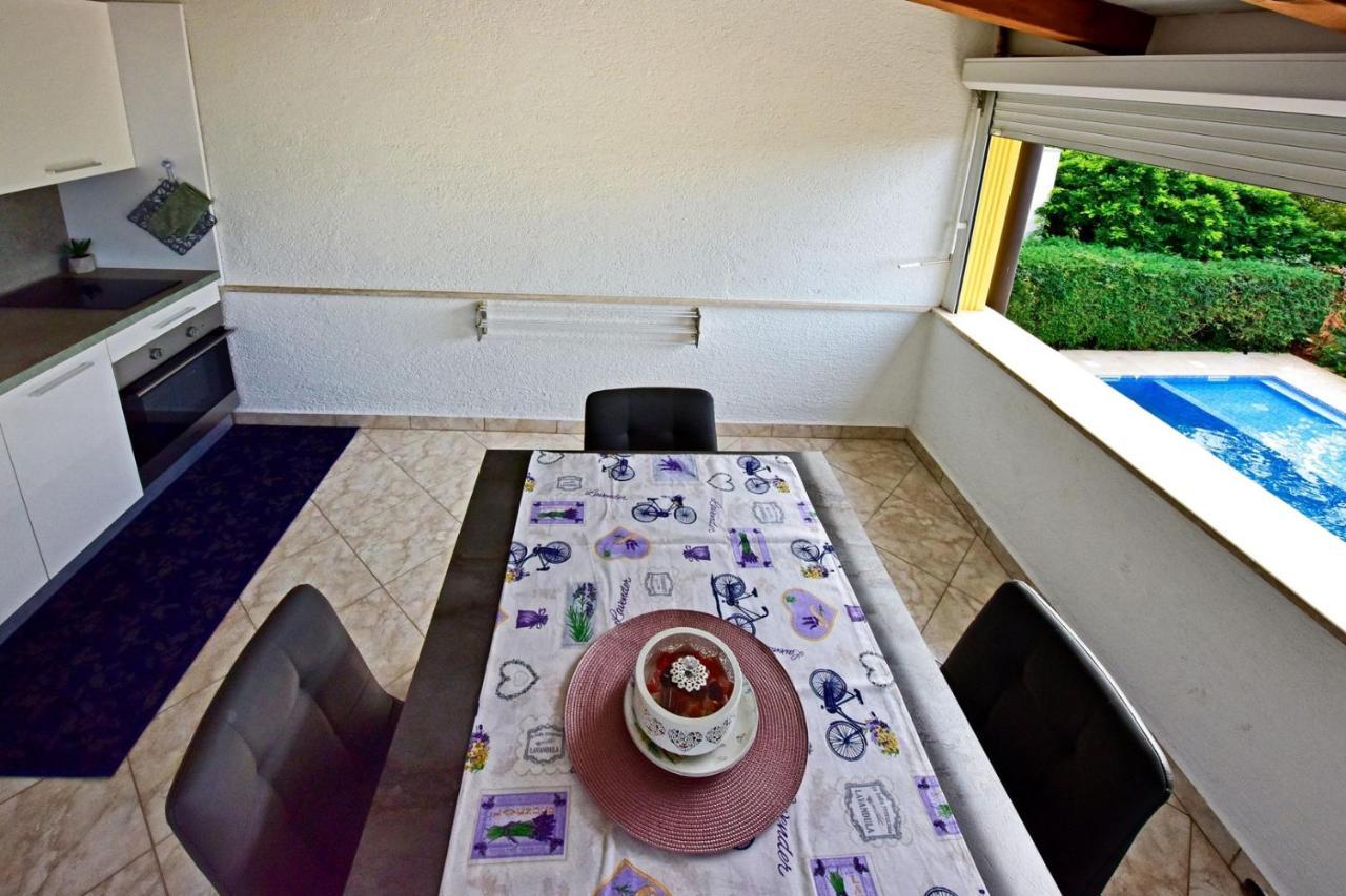 Apartments House Anna For Max 13 Persons In Porec, Pet Friendly Dış mekan fotoğraf
