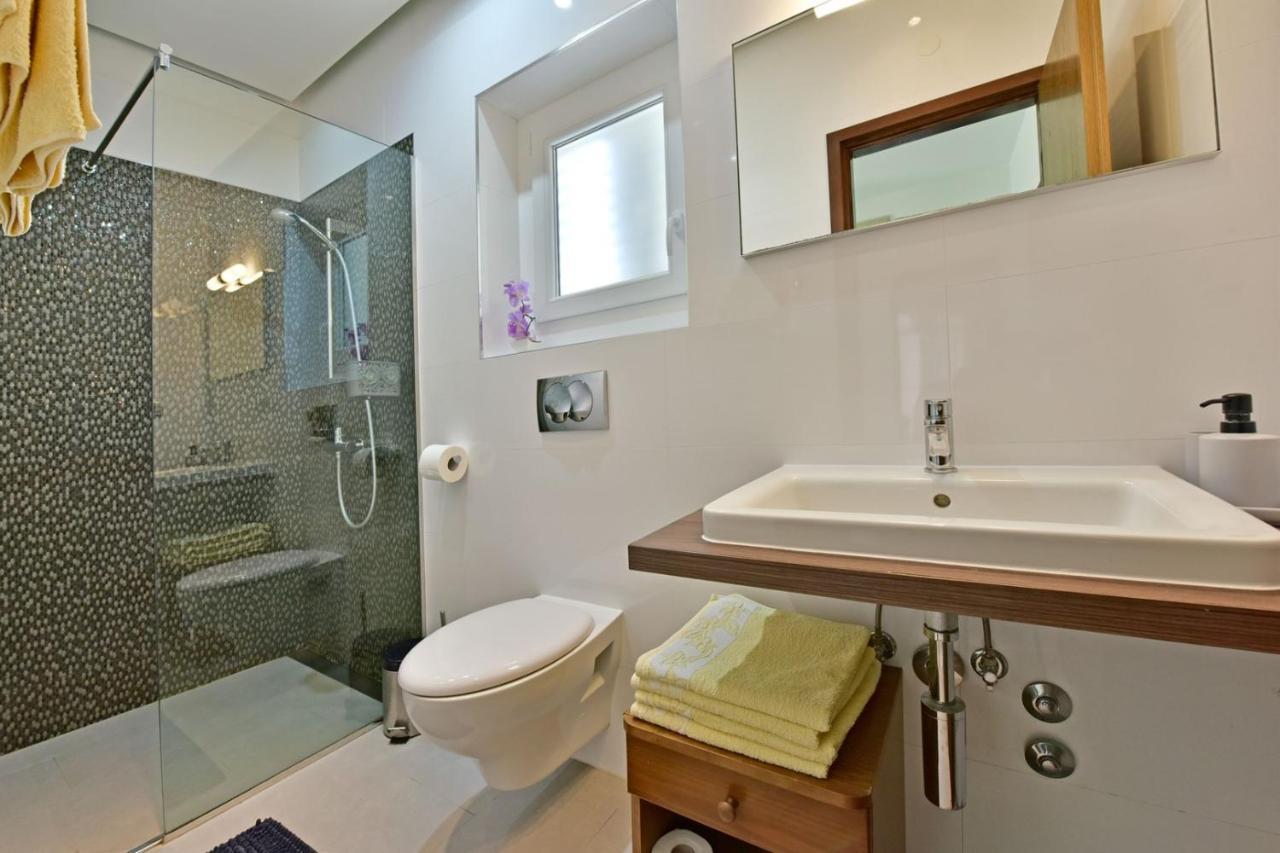 Apartments House Anna For Max 13 Persons In Porec, Pet Friendly Dış mekan fotoğraf